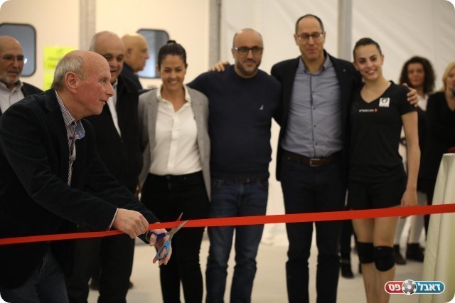 כנרת צדף ועודד אברמסון בטקס חניכת המתקנים בוינגייט (צילום פרטי)